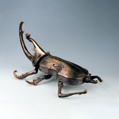 Oleg Pinchuk. Beetle-violinist. 2005